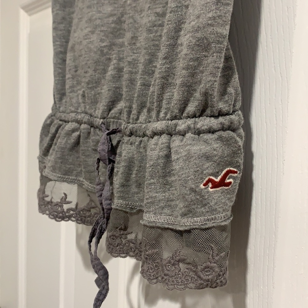Gray top - Picture 3 of 5